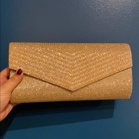 Elegant shoes & clutch combo! - Picture 3 of 4